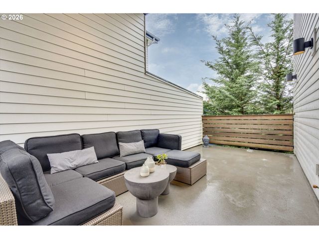 65 Ne 58TH Ave, Portland, OR 97213