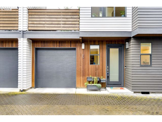 65 Ne 58TH Ave, Portland, OR 97213