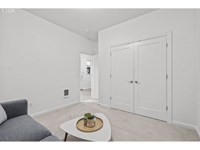 65 Ne 58TH Ave, Portland, OR 97213