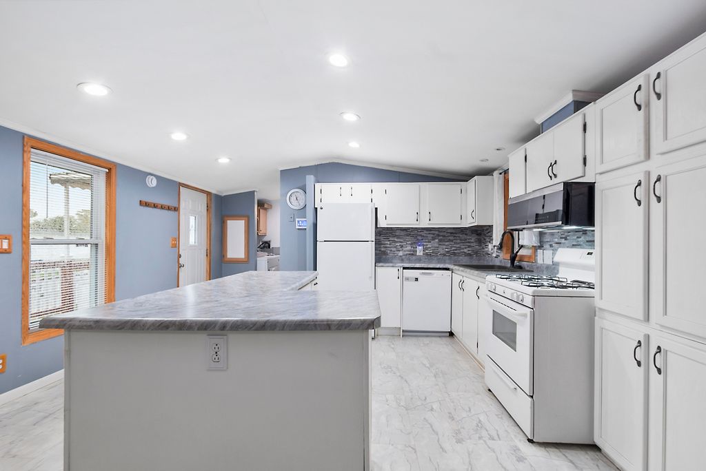 14115 Western Avenue 400B, Blue Island, IL 60406 — photo 3
