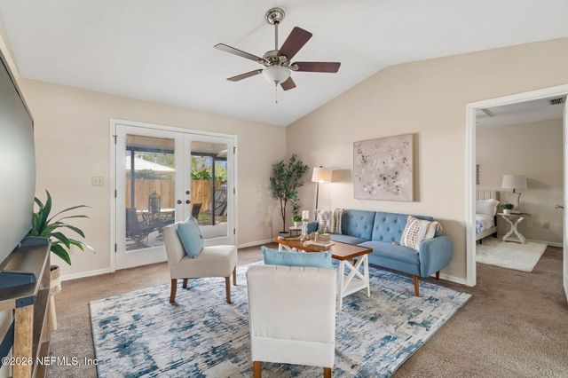 6102 W 1ST Manor, Palatka, FL 32177