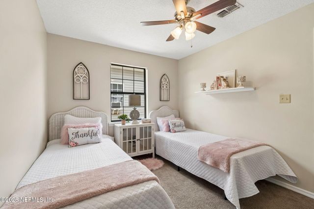 6102 W 1ST Manor, Palatka, FL 32177