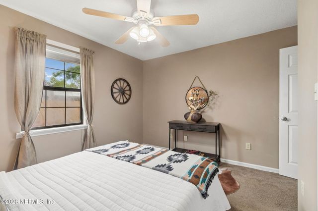 6102 W 1ST Manor, Palatka, FL 32177