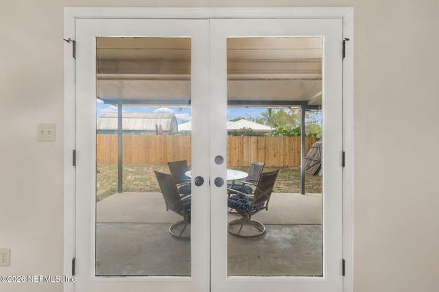 6102 W 1ST Manor, Palatka, FL 32177