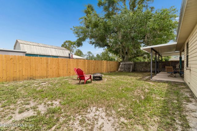 6102 W 1ST Manor, Palatka, FL 32177