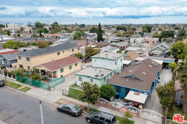 1166 E 64th Street, Los Angeles, CA 90001