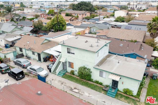 1166 E 64th Street, Los Angeles, CA 90001