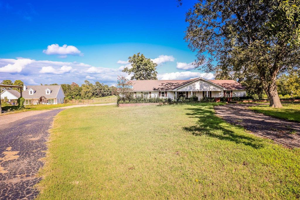 2000 STATE HWY 149, Carthage, TX 75633