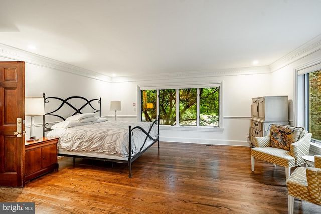 7 BITTERSWEET DR, West Chester, PA 19382