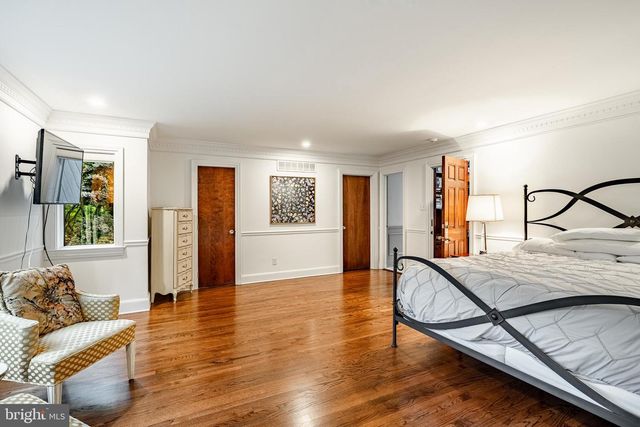 7 BITTERSWEET DR, West Chester, PA 19382