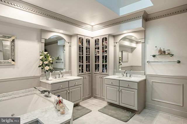 7 BITTERSWEET DR, West Chester, PA 19382