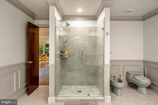 7 BITTERSWEET DR, West Chester, PA 19382