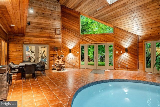 7 BITTERSWEET DR, West Chester, PA 19382