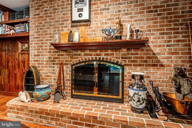 7 BITTERSWEET DR, West Chester, PA 19382