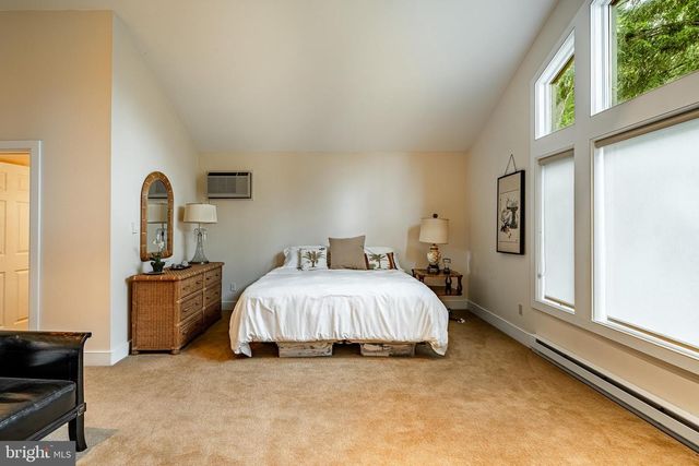 7 BITTERSWEET DR, West Chester, PA 19382