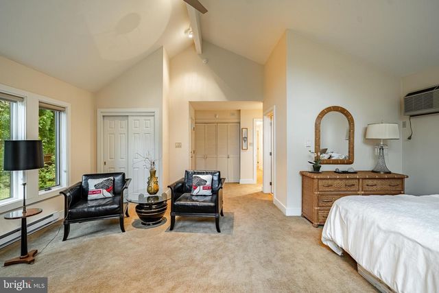 7 BITTERSWEET DR, West Chester, PA 19382