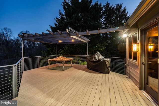 7 BITTERSWEET DR, West Chester, PA 19382