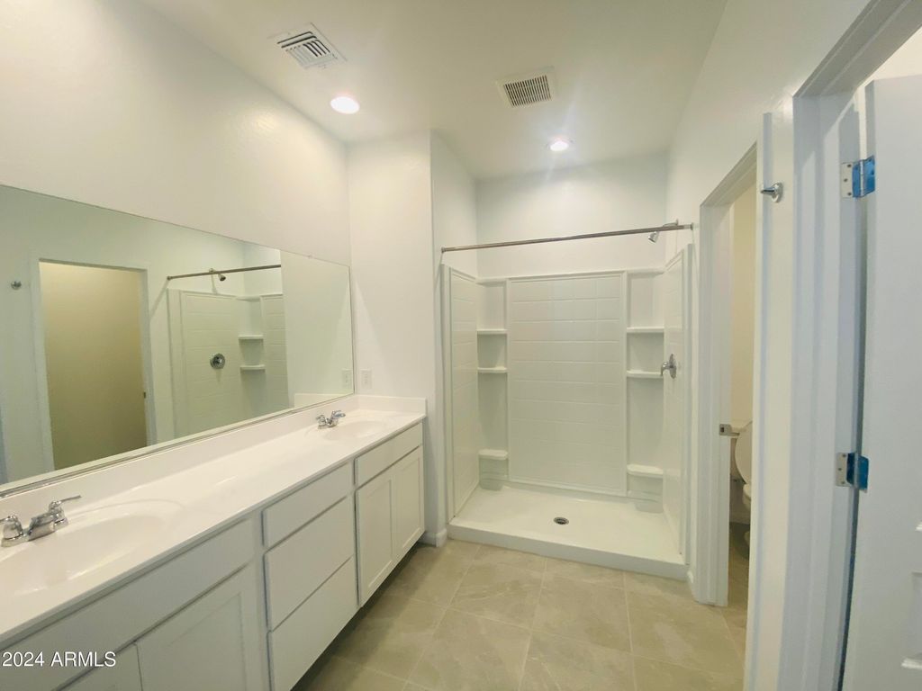 5531 S 23RD Drive, Phoenix, AZ 85041 — photo 3