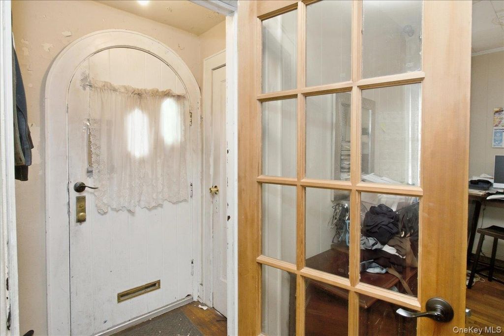 179 Crowell Street, Hempstead, NY 11550 — photo 4
