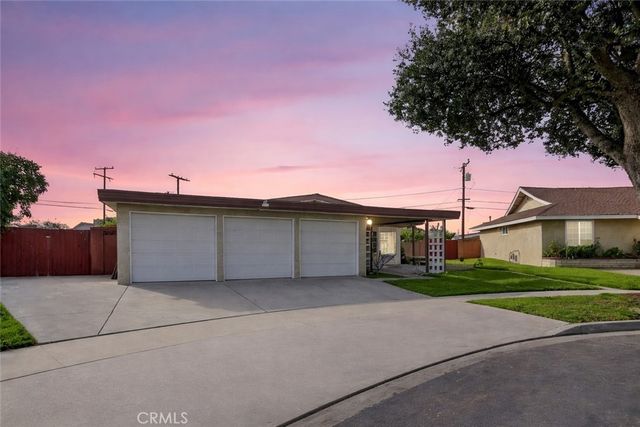 203 N Royal Place, Anaheim, CA 92806