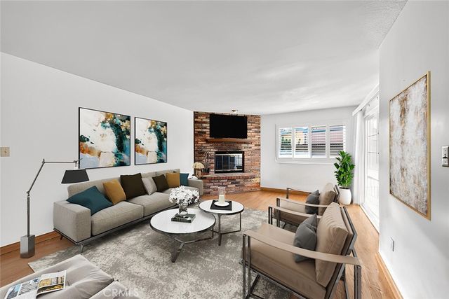 203 N Royal Place, Anaheim, CA 92806