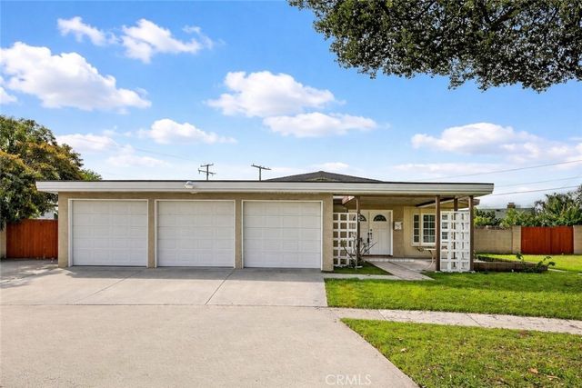 203 N Royal Place, Anaheim, CA 92806