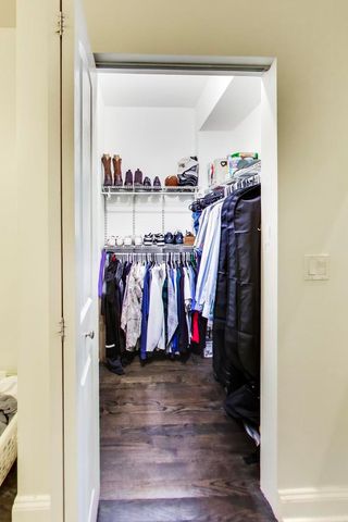 3815 N Kedzie Avenue 1N, Chicago, IL 60618