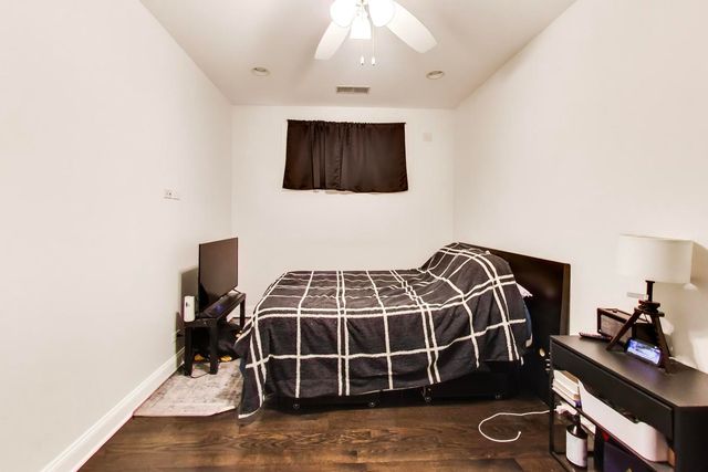 3815 N Kedzie Avenue 1N, Chicago, IL 60618