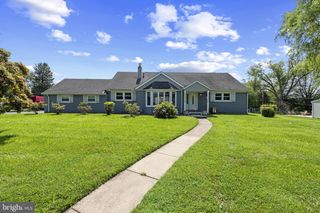 3897 BYRON RD, Huntingdon Valley, PA 19006