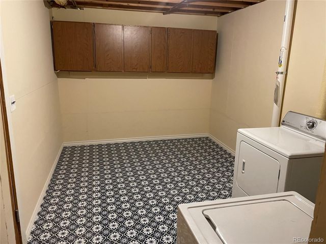 38 Navajo Court, Lyons, CO 80540