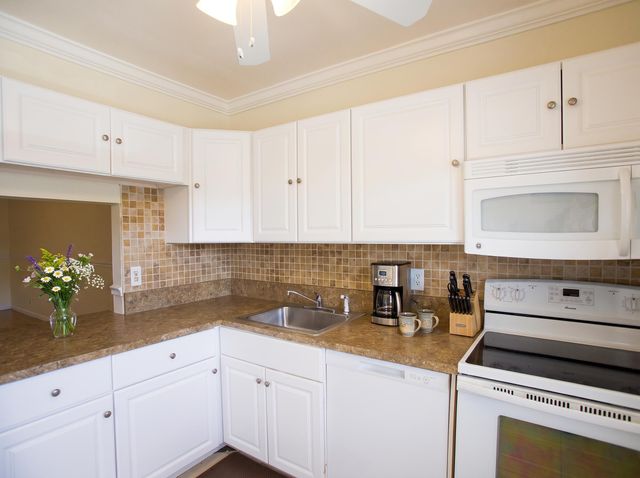 551 NW 80TH Avenue 203, Margate, FL 33063