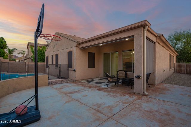 3438 W Little Hopi Drive, Phoenix, AZ 85086