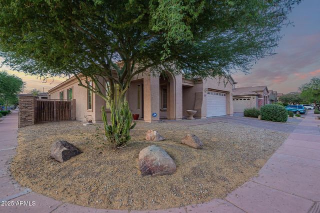3438 W Little Hopi Drive, Phoenix, AZ 85086