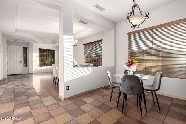 3438 W Little Hopi Drive, Phoenix, AZ 85086
