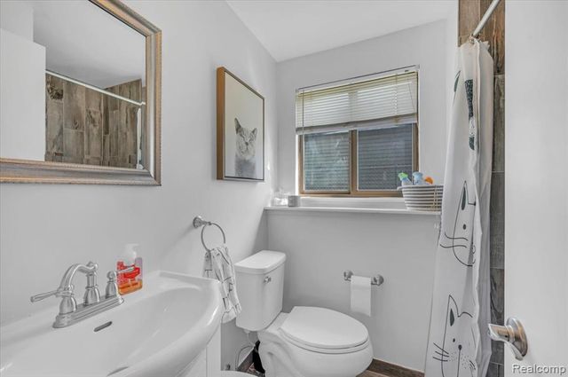 315 Pare Street, Clawson, MI 48017