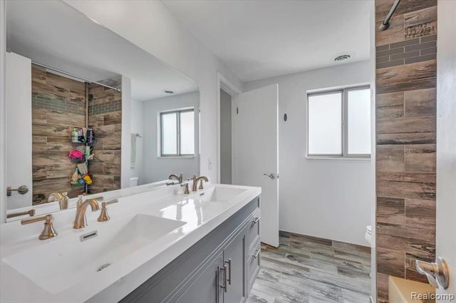 315 Pare Street, Clawson, MI 48017