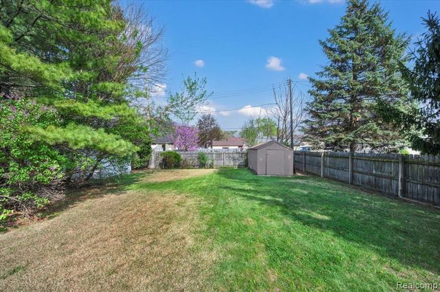 315 Pare Street, Clawson, MI 48017