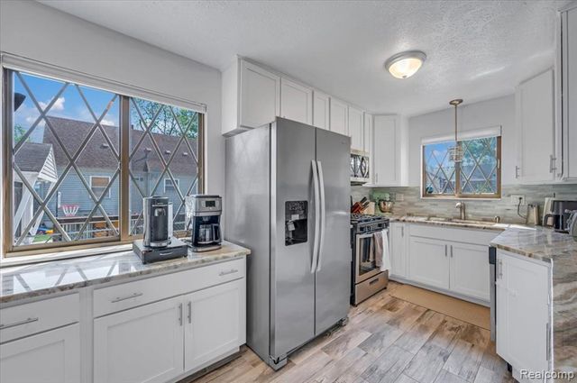 315 Pare Street, Clawson, MI 48017