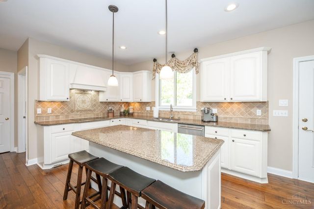 6206 Chappellfield Drive, West Chester, OH 45069