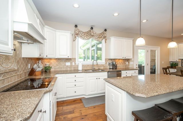 6206 Chappellfield Drive, West Chester, OH 45069