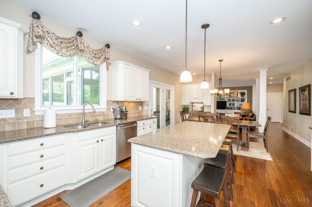 6206 Chappellfield Drive, West Chester, OH 45069