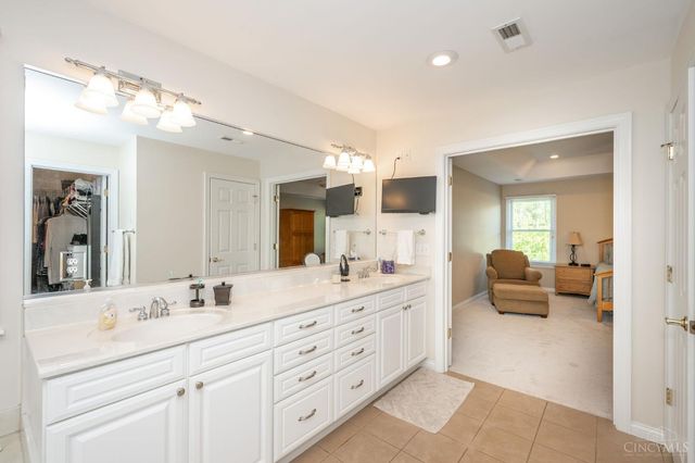 6206 Chappellfield Drive, West Chester, OH 45069