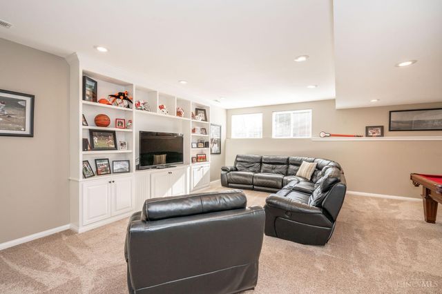 6206 Chappellfield Drive, West Chester, OH 45069