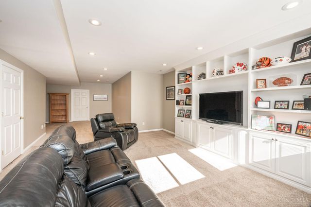 6206 Chappellfield Drive, West Chester, OH 45069