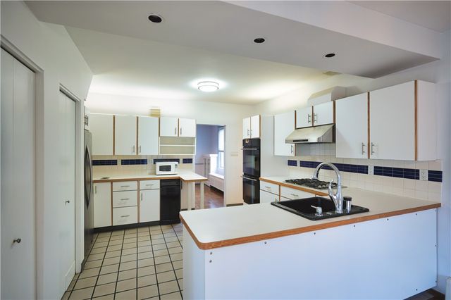 6436 Nicholson Street, Squirrel Hill, PA 15217
