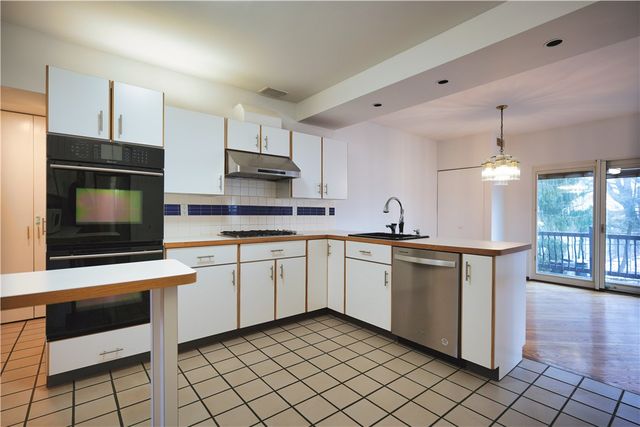 6436 Nicholson Street, Squirrel Hill, PA 15217