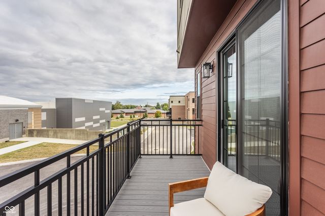 424 S Meridian Street, Greenwood, IN 46142