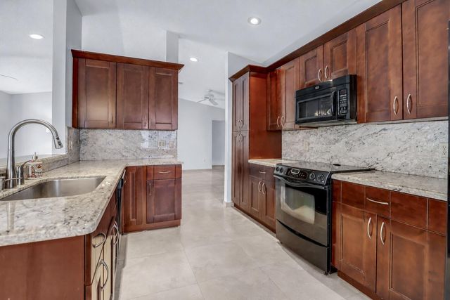 1541 SW 102nd Terrace, Davie, FL 33324