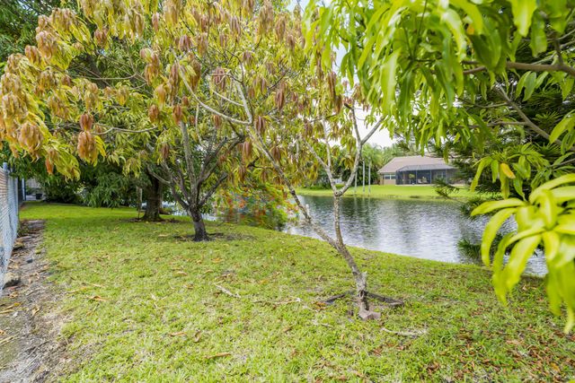 1541 SW 102nd Terrace, Davie, FL 33324