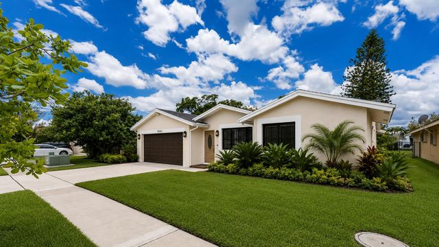 1541 SW 102nd Terrace, Davie, FL 33324